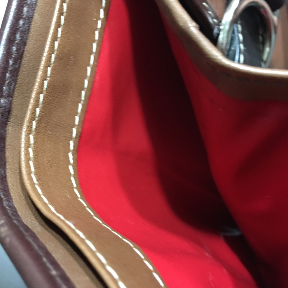 Dooney & Bourke Wallet Pebbled Leather Small Brown Silver Snap Zip 8 Slots - Picture 8 of 10